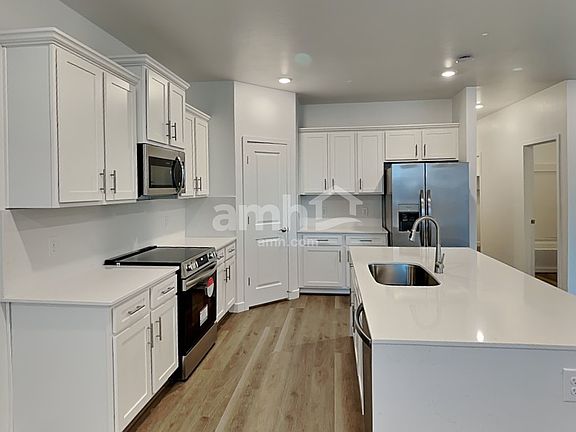 3rd image of 6556 E Paseo Alga