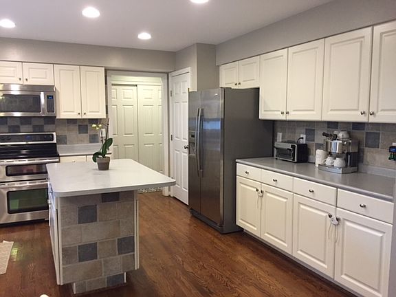 5th image of 2036 Berkshire Club Dr