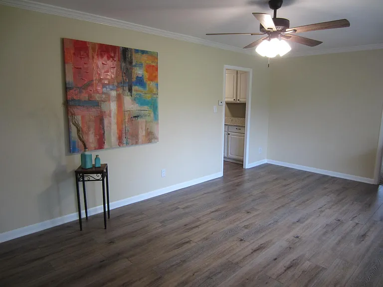 1415 Old Mill Rd — Photo 3