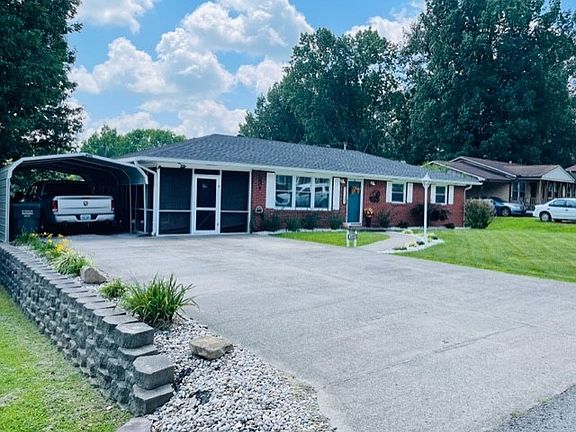 3rd image of 122 Woodlawn Dr