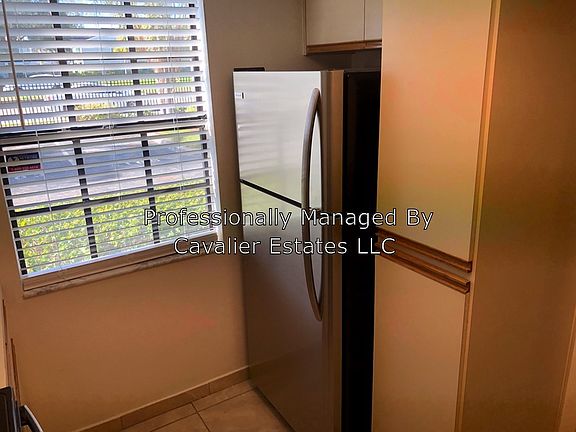 5th image of 8107 Sheldon Shores Dr