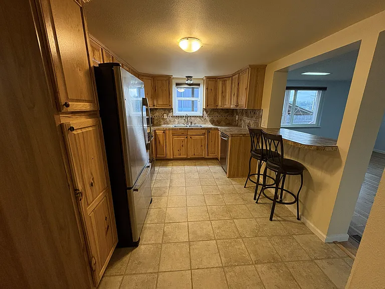 4138 W G St — Photo 5