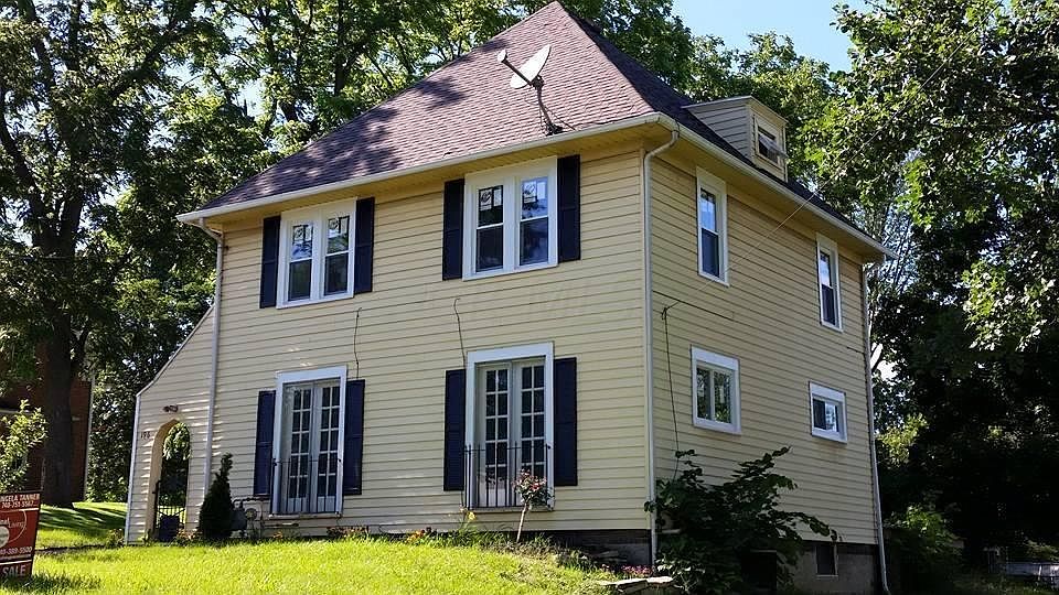 1st image of 196 E Washington St