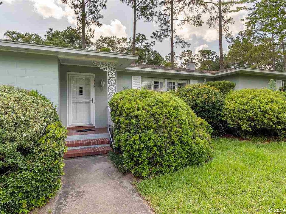 1st image of 1826 NW 22nd St