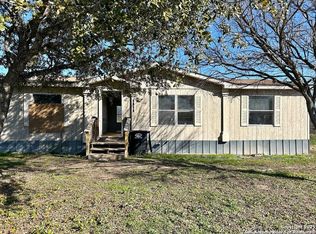 2801 Southern Breeze, Hondo, TX 78861