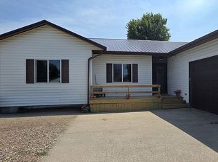 507 E Harrison St, Jefferson, IA 50129