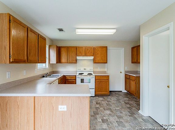 2nd image of 10602 Tiger Way