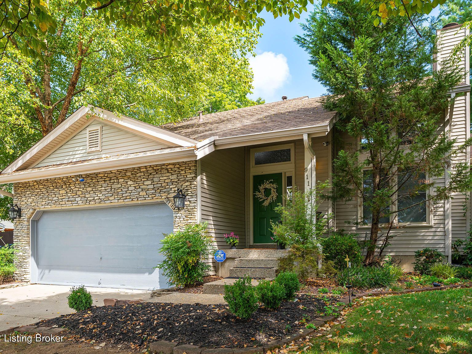 9111 Raintree Dr, Louisville, KY 40220 Zillow