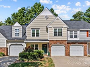 10127 University Park Ln, Charlotte, NC 28213