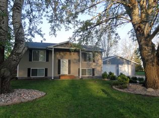 22 S Crawford Rd, Vermillion, SD 57069