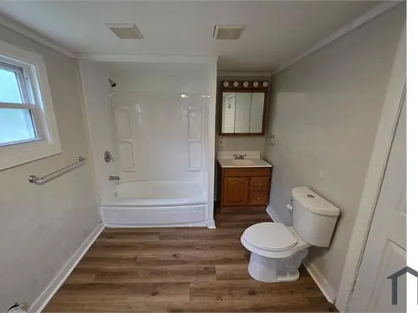 819 Railroad St, Turtle Creek, PA 15145