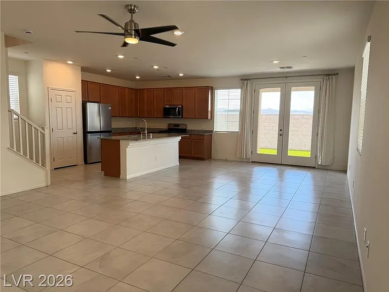 2321 Teatro Ave — Photo 4