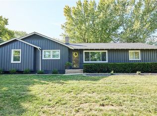 1011 NW Maple St, Lees Summit, MO 64063