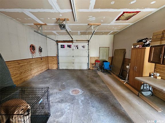 3rd image of 206 W 1st Street