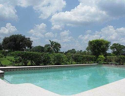5th image of 3832 SW Bimini Cir N