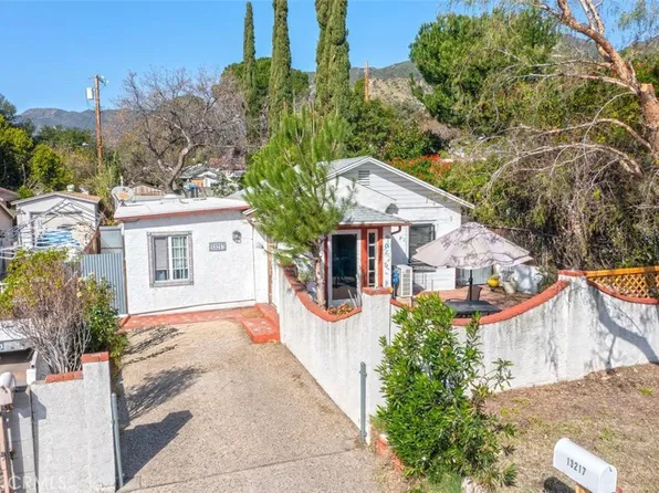 13217 Raven St, Sylmar, CA 91342