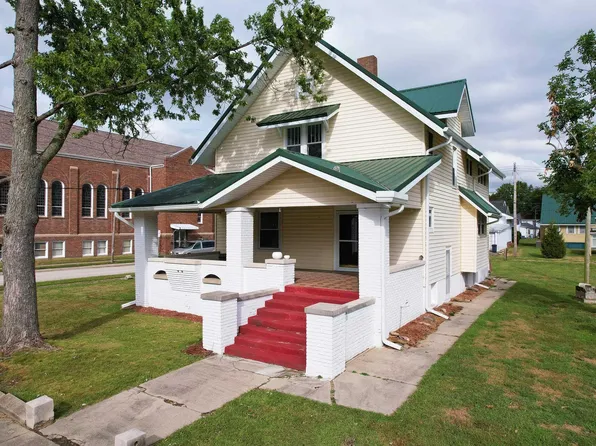 1302 11th St, Lawrenceville, IL 62439