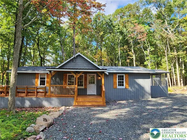 139 Buck Ln, Stroudsburg, PA 18360