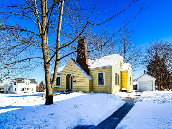 330 N Hanselman St, Bad Axe, MI 48413