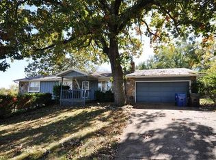 203 2nd St, Hollister, MO 65672