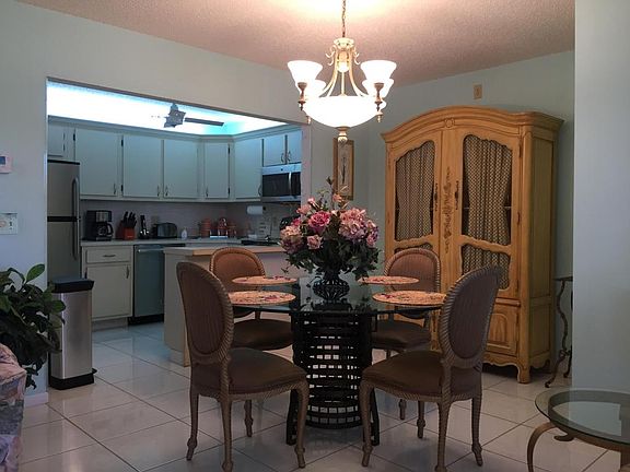 5th image of 214 Pine Hov Cir APT A-2