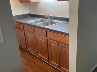 375 N Main St #8, Munroe Falls, OH 44262