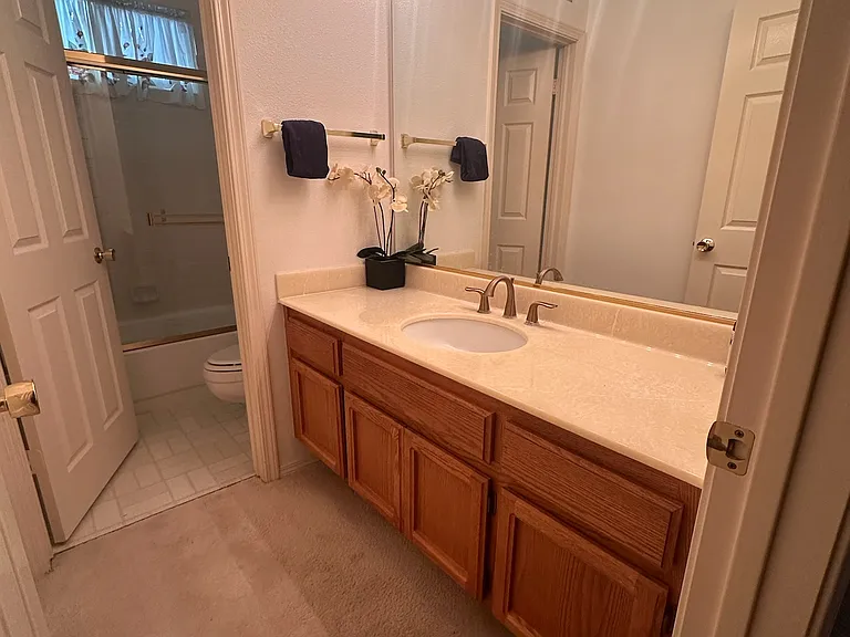 101 Fox Hollow Cir — Photo 12