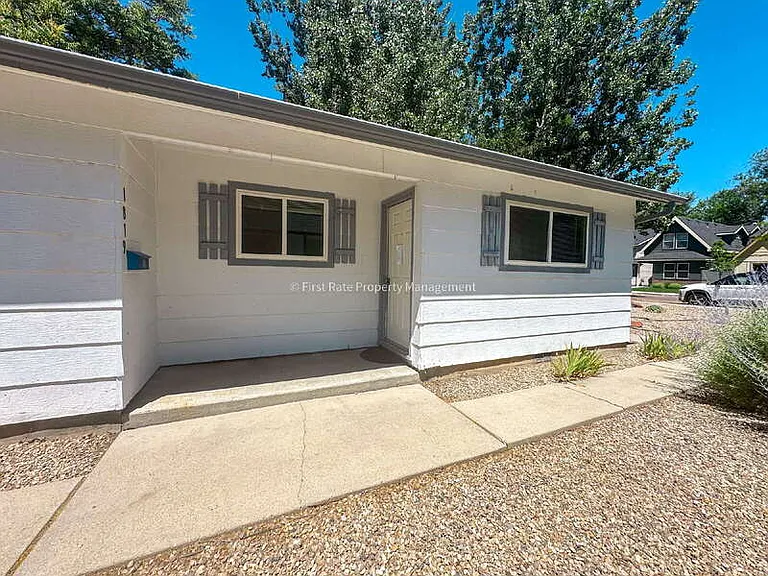 1821 S Jessie St — Photo 3
