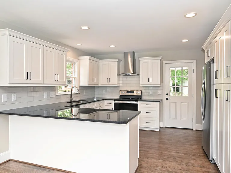 1500 Burnley Rd — Photo 4