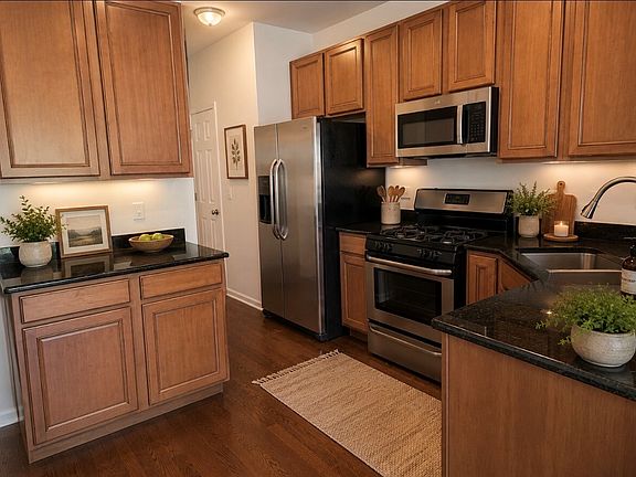 2nd image of 9922 Cummings St