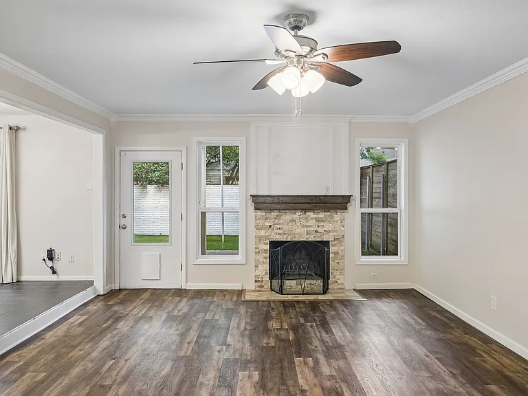 2908 Clear Springs Dr — Photo 8