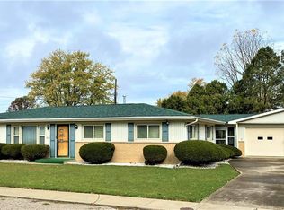 215 W 4th St, Tilton, IL 61833