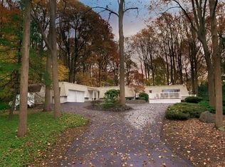 4351 Hillary Dr, Emmaus, PA 18049