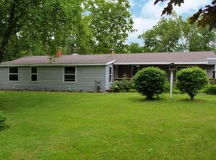 1018 Ollie Ln, Plymouth, WI 53073