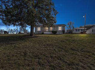 13385 Ironworks Rd, Winchester, KY 40391