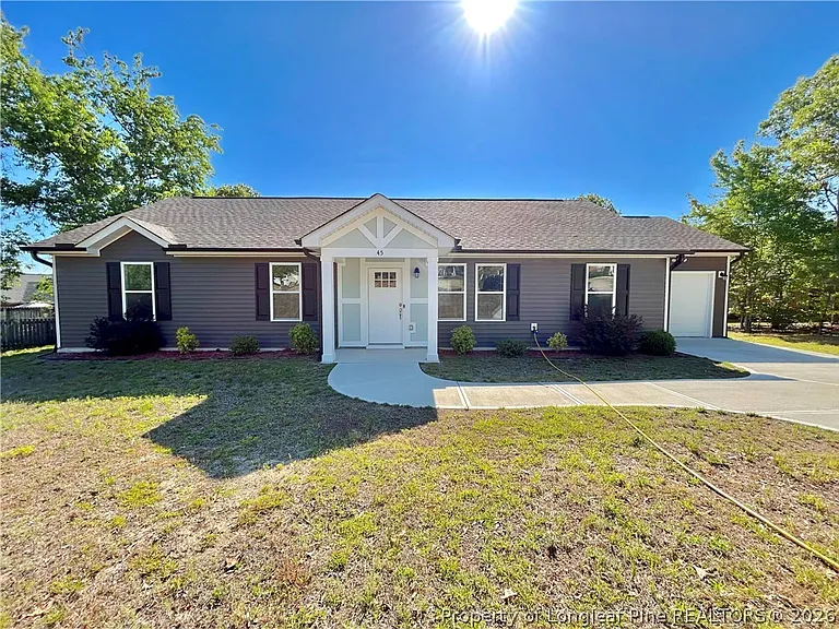 45 Summit Ct — Photo 1