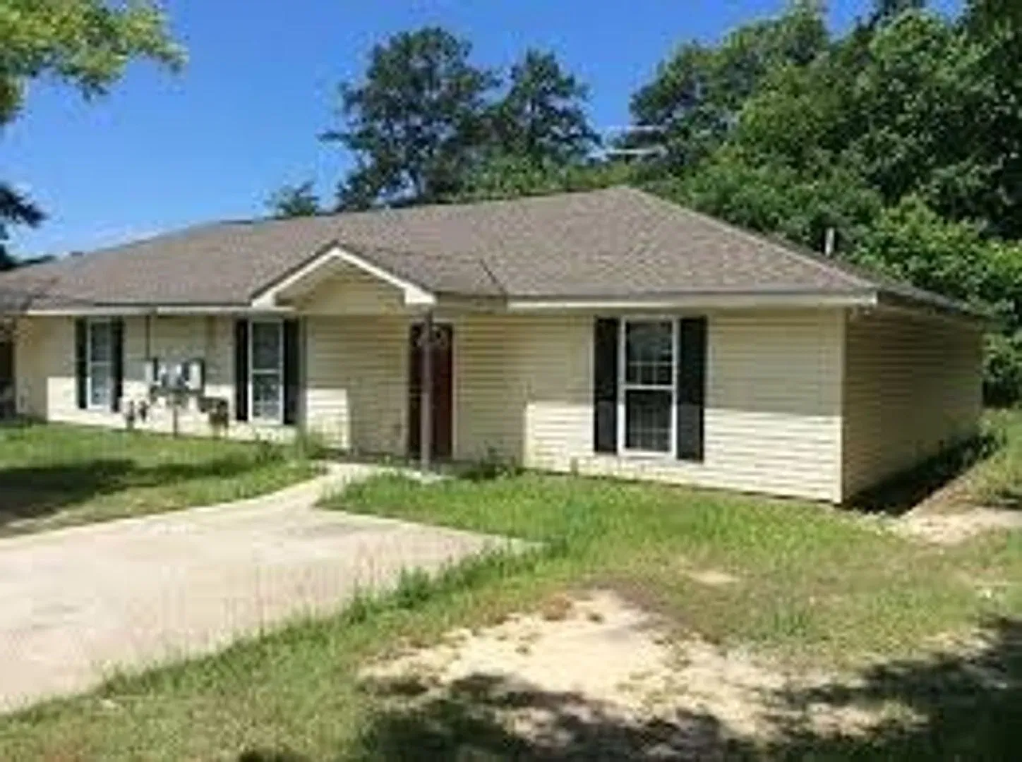 Charming 3BR Duplex in Columbus — Photo 1