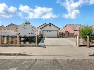 2048 E Avenue R4, Palmdale, CA 93550