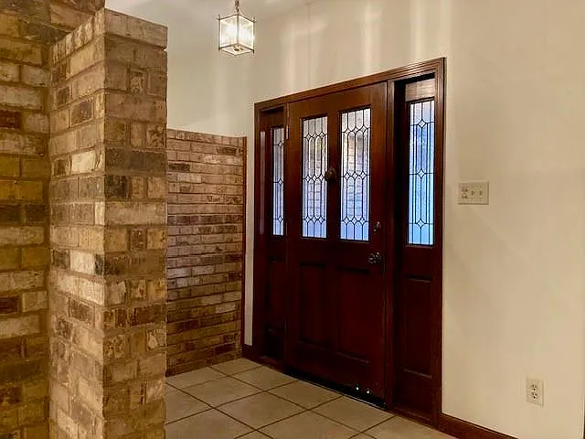 Building Photo - 425 Park Ridge Dr