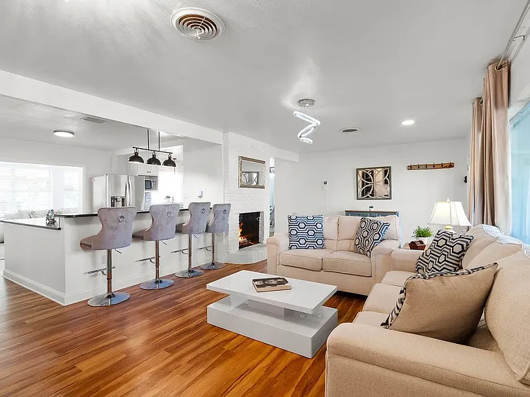 1707 Harbor Dr — Photo 10
