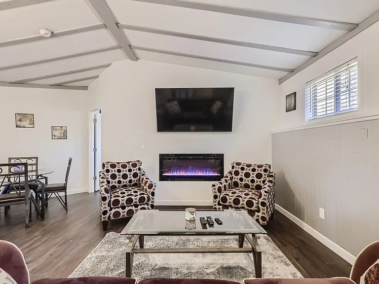 5201 Lowell Blvd #B — Photo 2