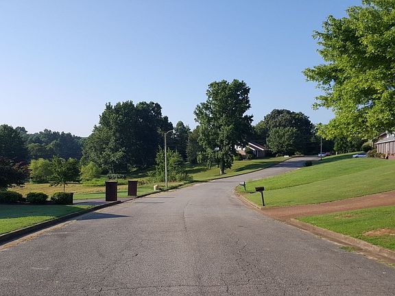 4th image of 94 Jemma Dr