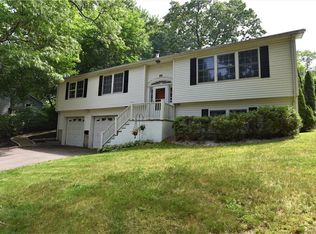 533 Kissam Rd, Peekskill, NY 10566
