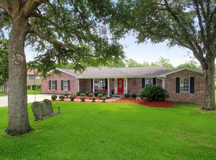 14009 Solano Dr, Ocean Springs, MS 39564