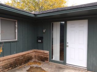 905 Redbird Dr, Irving, TX 75061