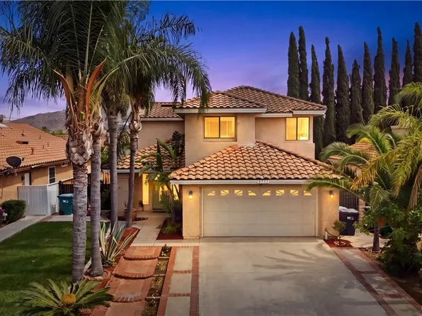 3056 Dartmouth St, Corona, CA 92879