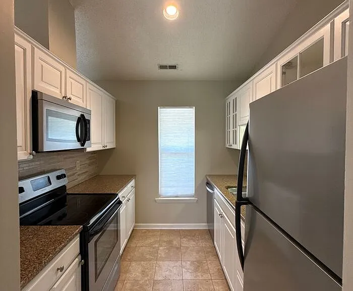 2720 Von Thuringer Ct — Photo 6