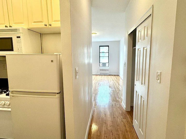 426 E 83rd St #5C — Photo 16