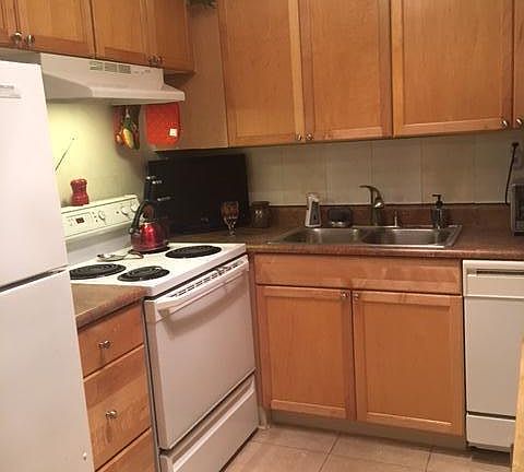 2nd image of 1112 Meadows Cir