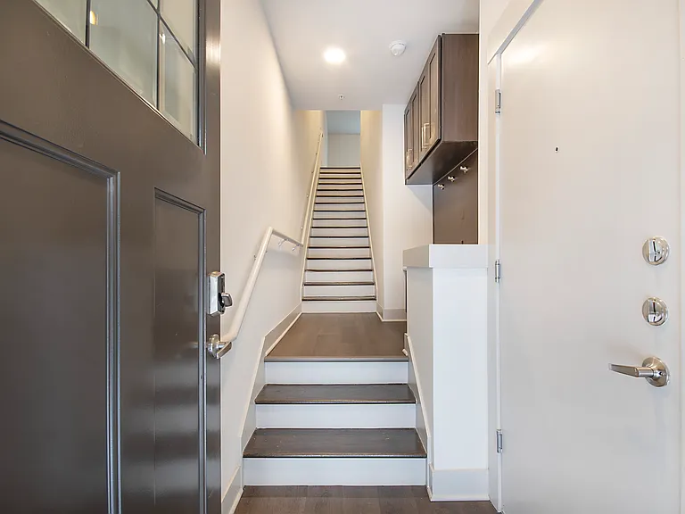 5613 Belmont Ave #TOWNHOUSE — Photo 2
